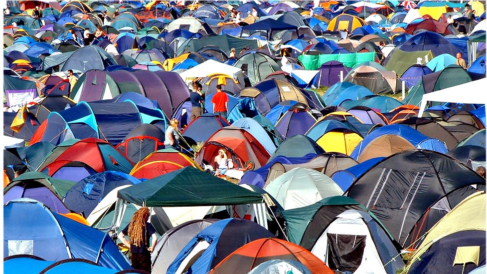 Tents many 1000
